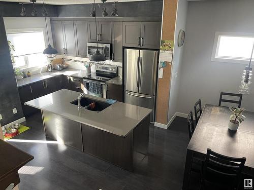 175 Hawks Ridge Boulevard Nw, Edmonton, AB - Indoor Photo Showing Kitchen With Stainless Steel Kitchen With Double Sink