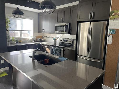 175 Hawks Ridge Boulevard Nw, Edmonton, AB - Indoor Photo Showing Kitchen With Stainless Steel Kitchen With Double Sink With Upgraded Kitchen