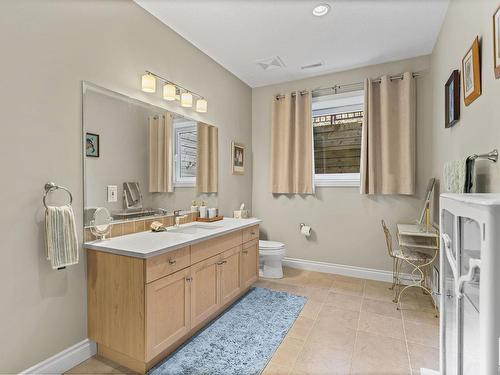 60 Windermere Drive, Edmonton, AB - Indoor Photo Showing Bathroom