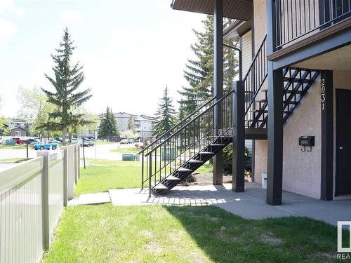 2031 Saddleback Road, Edmonton, AB - Outdoor