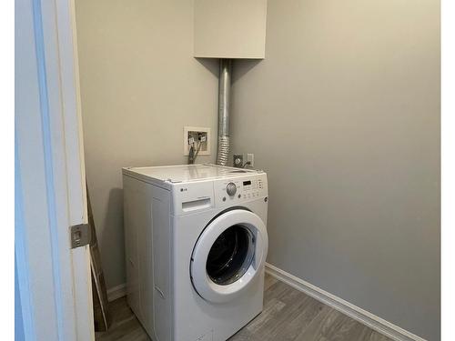 135 263 Macewan Road, Edmonton, AB - Indoor Photo Showing Laundry Room