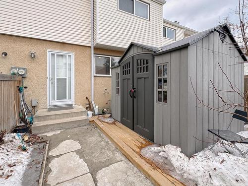 1535 Knottwood Road N, Edmonton, AB - Outdoor With Exterior