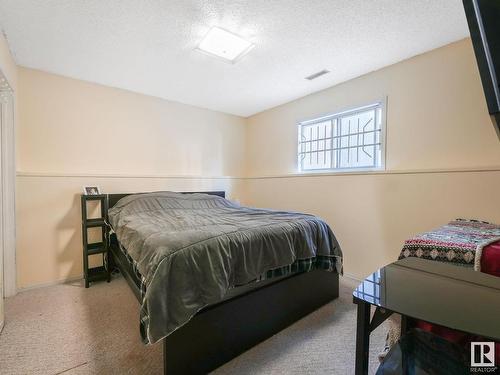 2623 35 Street, Edmonton, AB - Indoor Photo Showing Bedroom