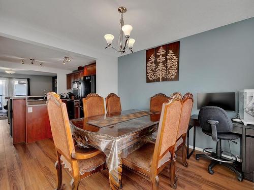 14 3751 12 Street, Edmonton, AB - Indoor Photo Showing Dining Room