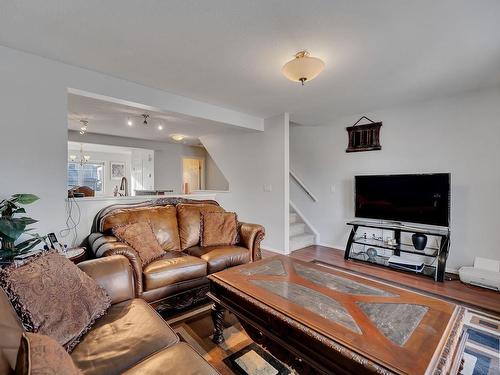 14 3751 12 Street, Edmonton, AB - Indoor Photo Showing Living Room