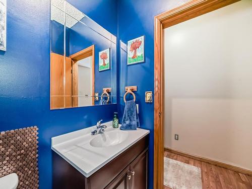 15756 106 Street, Edmonton, AB - Indoor Photo Showing Bathroom