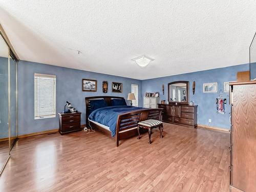 15756 106 Street, Edmonton, AB - Indoor Photo Showing Bedroom