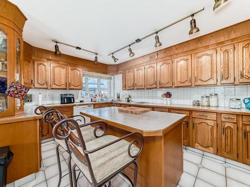 15756 106 Street, Edmonton, AB - Indoor Photo Showing Kitchen