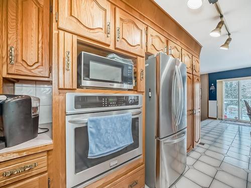 15756 106 Street, Edmonton, AB - Indoor Photo Showing Kitchen