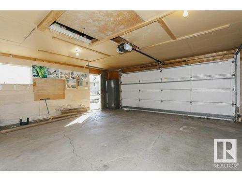 10466 157 Street, Edmonton, AB - Indoor Photo Showing Garage