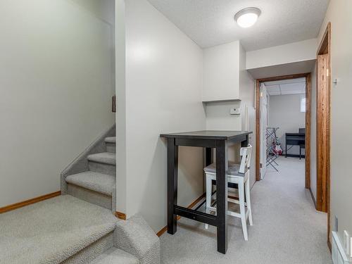 9309 98 Avenue, Edmonton, AB - Indoor Photo Showing Other Room