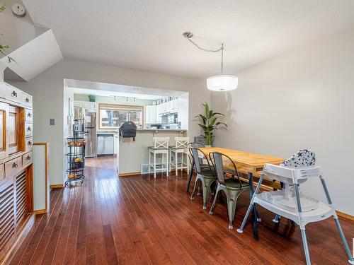 9309 98 Avenue, Edmonton, AB - Indoor Photo Showing Dining Room