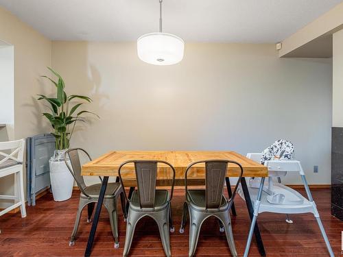 9309 98 Avenue, Edmonton, AB - Indoor Photo Showing Dining Room