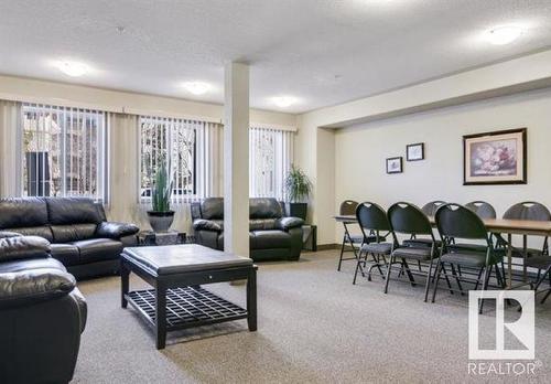 216 12550 140 Avenue, Edmonton, AB - Indoor Photo Showing Living Room