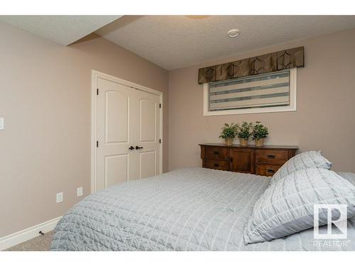 3448 Keswick Boulevard, Edmonton, AB - Indoor Photo Showing Bedroom