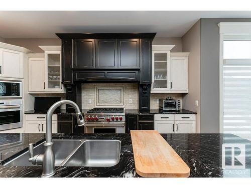 3448 Keswick Boulevard, Edmonton, AB - Indoor Photo Showing Kitchen With Double Sink