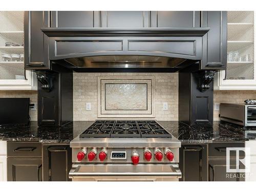 3448 Keswick Boulevard, Edmonton, AB - Indoor Photo Showing Kitchen