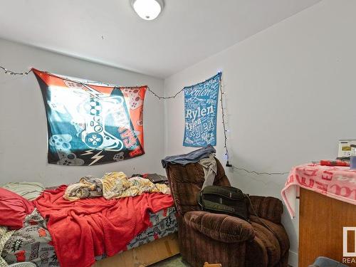 8844 93 Street, Edmonton, AB - Indoor Photo Showing Bedroom