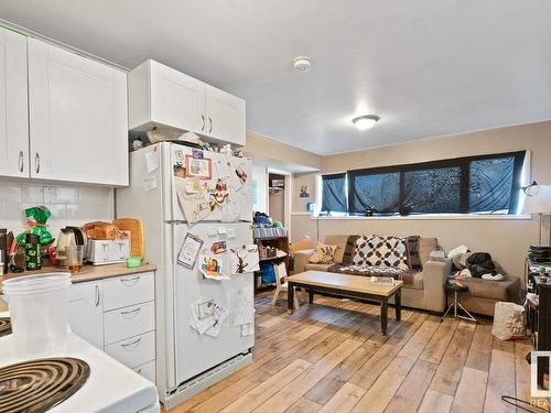 8844 93 Street, Edmonton, AB - Indoor Photo Showing Kitchen