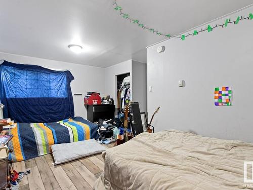 8844 93 Street, Edmonton, AB - Indoor Photo Showing Bedroom