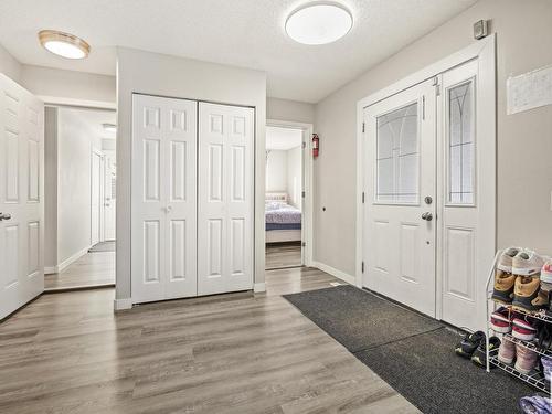 72 Howson Crescent, Edmonton, AB - Indoor Photo Showing Other Room