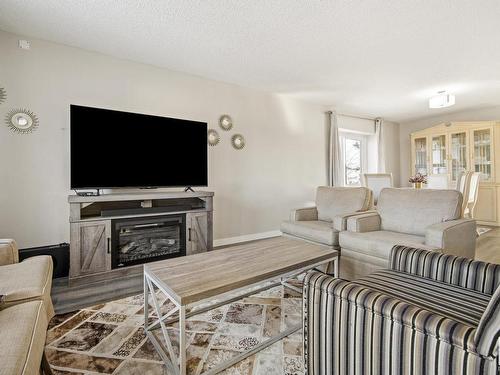 72 Howson Crescent, Edmonton, AB - Indoor Photo Showing Living Room