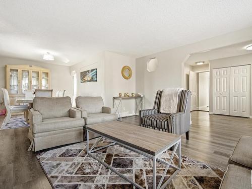 72 Howson Crescent, Edmonton, AB - Indoor Photo Showing Living Room