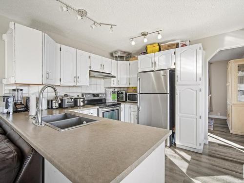 72 Howson Crescent, Edmonton, AB - Indoor Photo Showing Kitchen With Double Sink