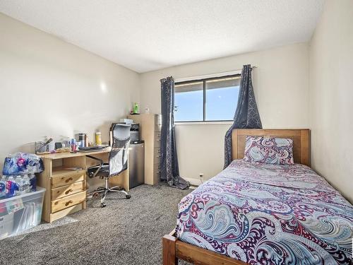 72 Howson Crescent, Edmonton, AB - Indoor Photo Showing Bedroom