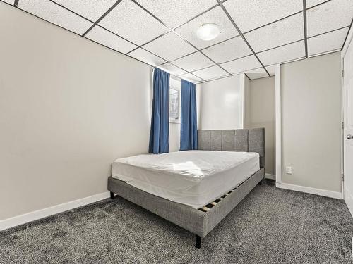 72 Howson Crescent, Edmonton, AB - Indoor Photo Showing Bedroom