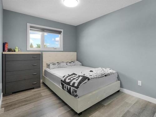 10255 159 Street, Edmonton, AB - Indoor Photo Showing Bedroom