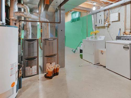 10255 159 Street, Edmonton, AB - Indoor Photo Showing Laundry Room