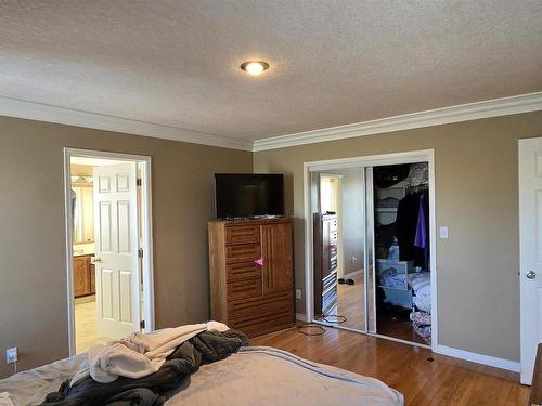 12223 63 Street, Edmonton, AB - Indoor Photo Showing Bedroom