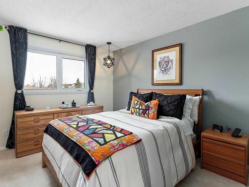 3512 12A Avenue Nw, Edmonton, AB - Indoor Photo Showing Bedroom