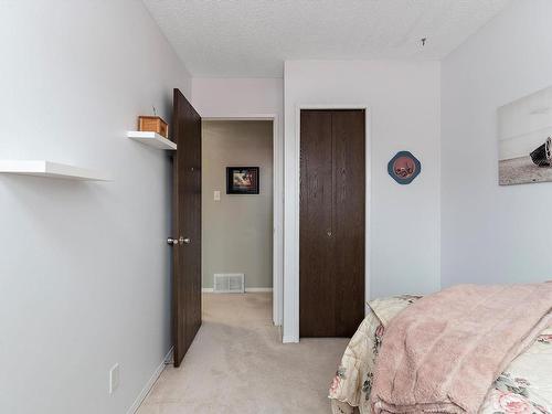 3512 12A Avenue Nw, Edmonton, AB - Indoor Photo Showing Bedroom