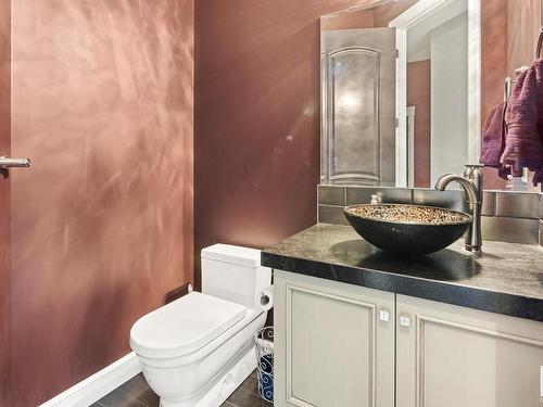 2312 Cameron Ravine Cove Cove, Edmonton, AB - Indoor Photo Showing Bathroom