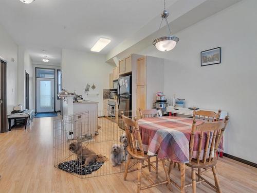 310 10411 122 Street, Edmonton, AB - Indoor Photo Showing Dining Room