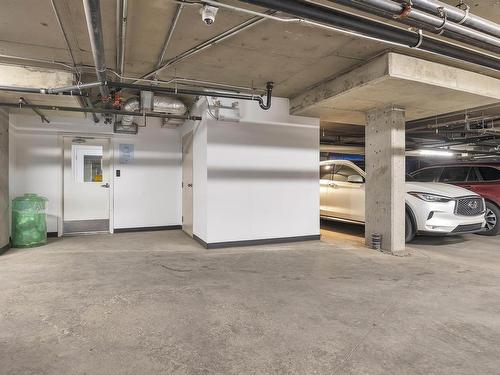 310 10411 122 Street, Edmonton, AB - Indoor Photo Showing Garage