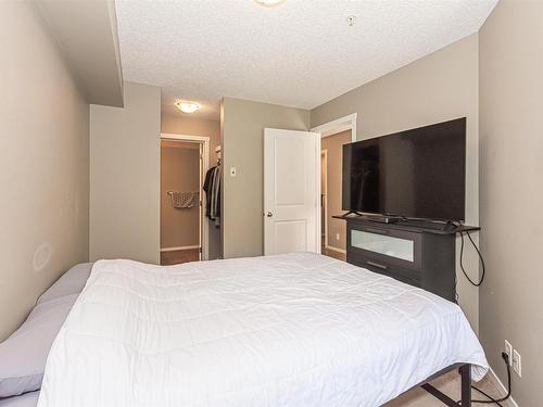 215 5816 Mullen Place, Edmonton, AB - Indoor Photo Showing Bedroom