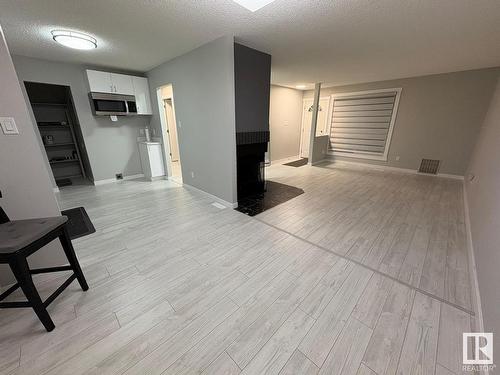 29 2204 118 Street, Edmonton, AB - Indoor Photo Showing Other Room