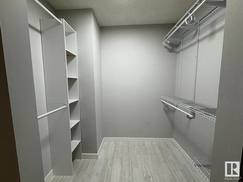 29 2204 118 Street, Edmonton, AB - Indoor With Storage