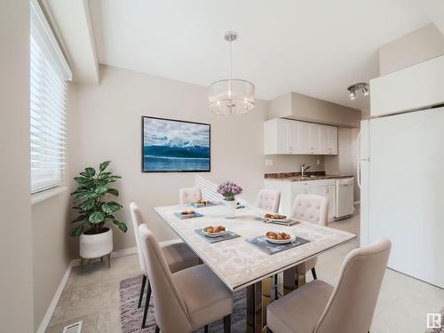 137 Centennial Court, Edmonton, AB - Indoor Photo Showing Dining Room