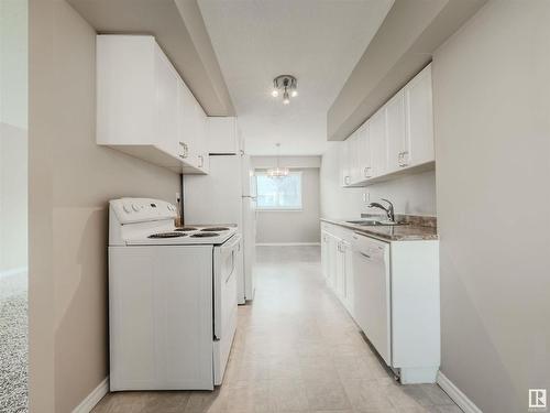 137 Centennial Court, Edmonton, AB - Indoor Photo Showing Laundry Room