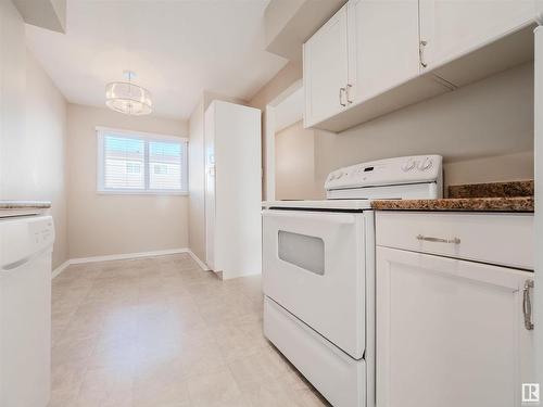 137 Centennial Court, Edmonton, AB - Indoor Photo Showing Kitchen