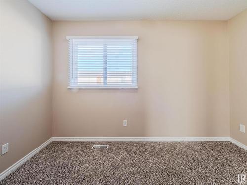 137 Centennial Court, Edmonton, AB - Indoor Photo Showing Other Room