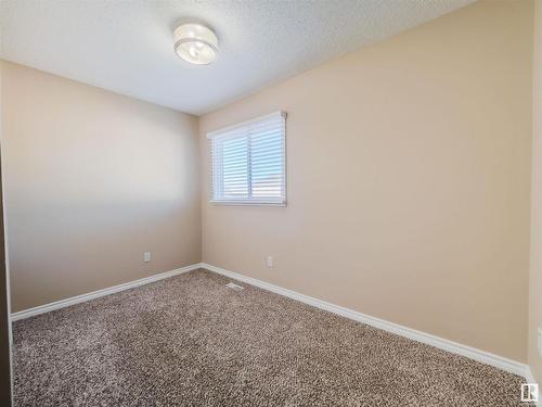 137 Centennial Court, Edmonton, AB - Indoor Photo Showing Other Room