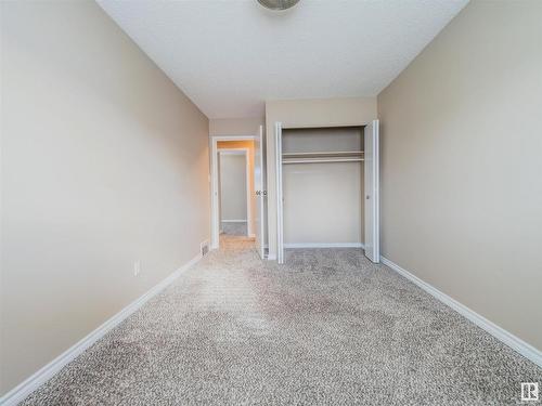 137 Centennial Court, Edmonton, AB - Indoor Photo Showing Other Room