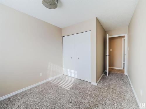 137 Centennial Court, Edmonton, AB - Indoor Photo Showing Other Room