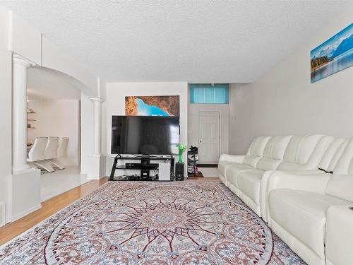 15035 128 Street, Edmonton, AB - Indoor Photo Showing Living Room