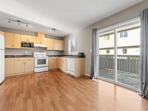 50 2503 24 Street, Edmonton, AB - Indoor Photo Showing Kitchen